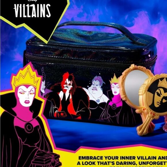 Wet-n-Wild X Disney Villains Hand Mirror- Gold/Black - Picture 5 of 11
